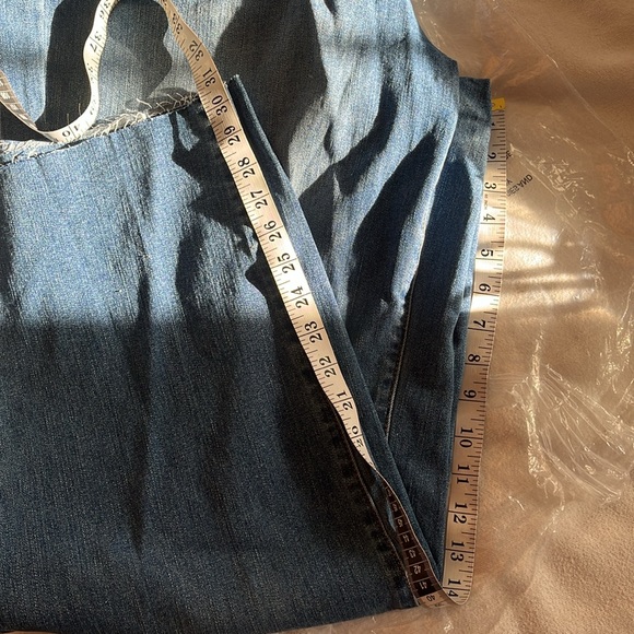 Jean - Picture 6 of 14